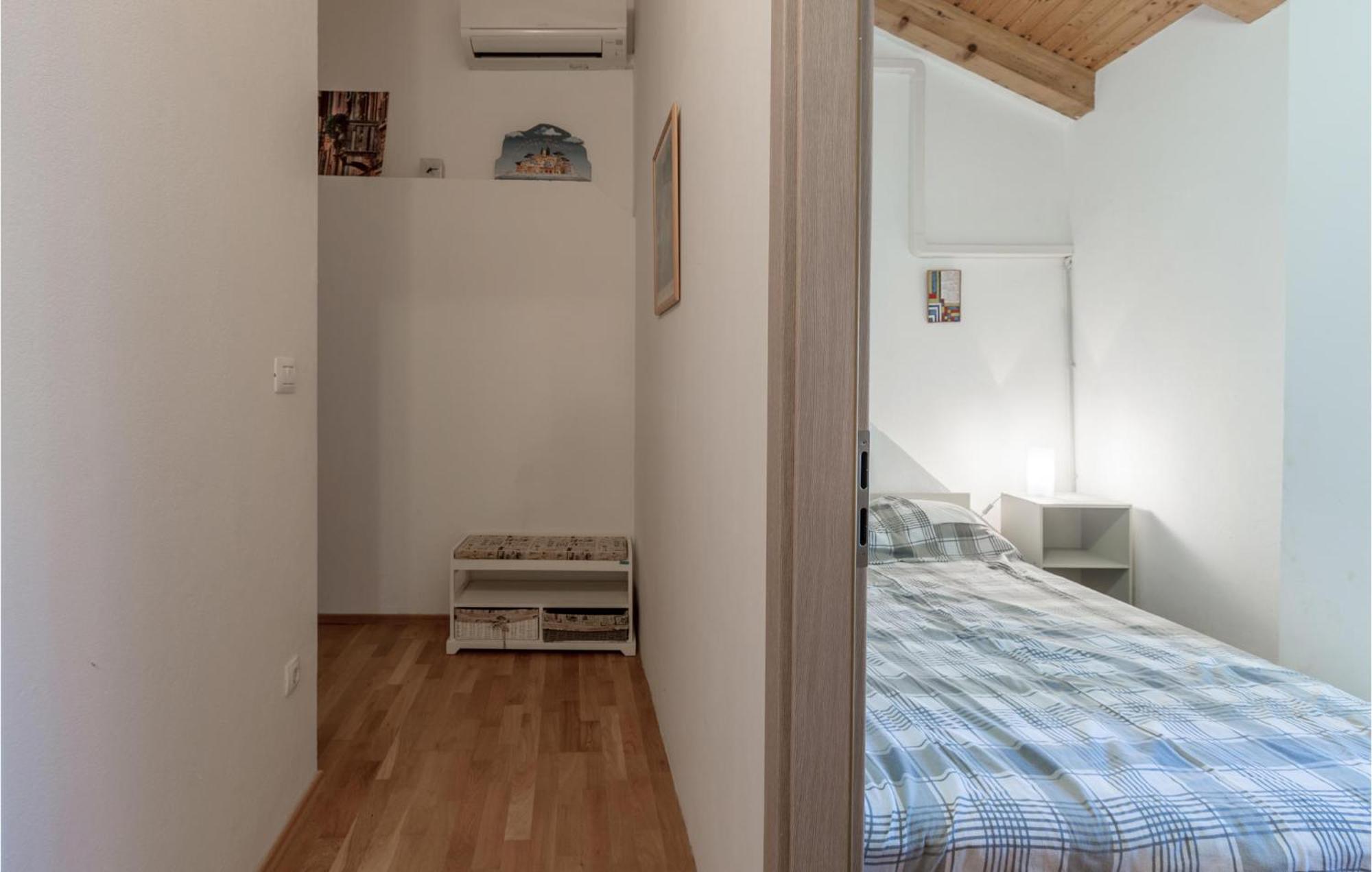 2 Bedroom Stunning Home In Бале Екстериор снимка