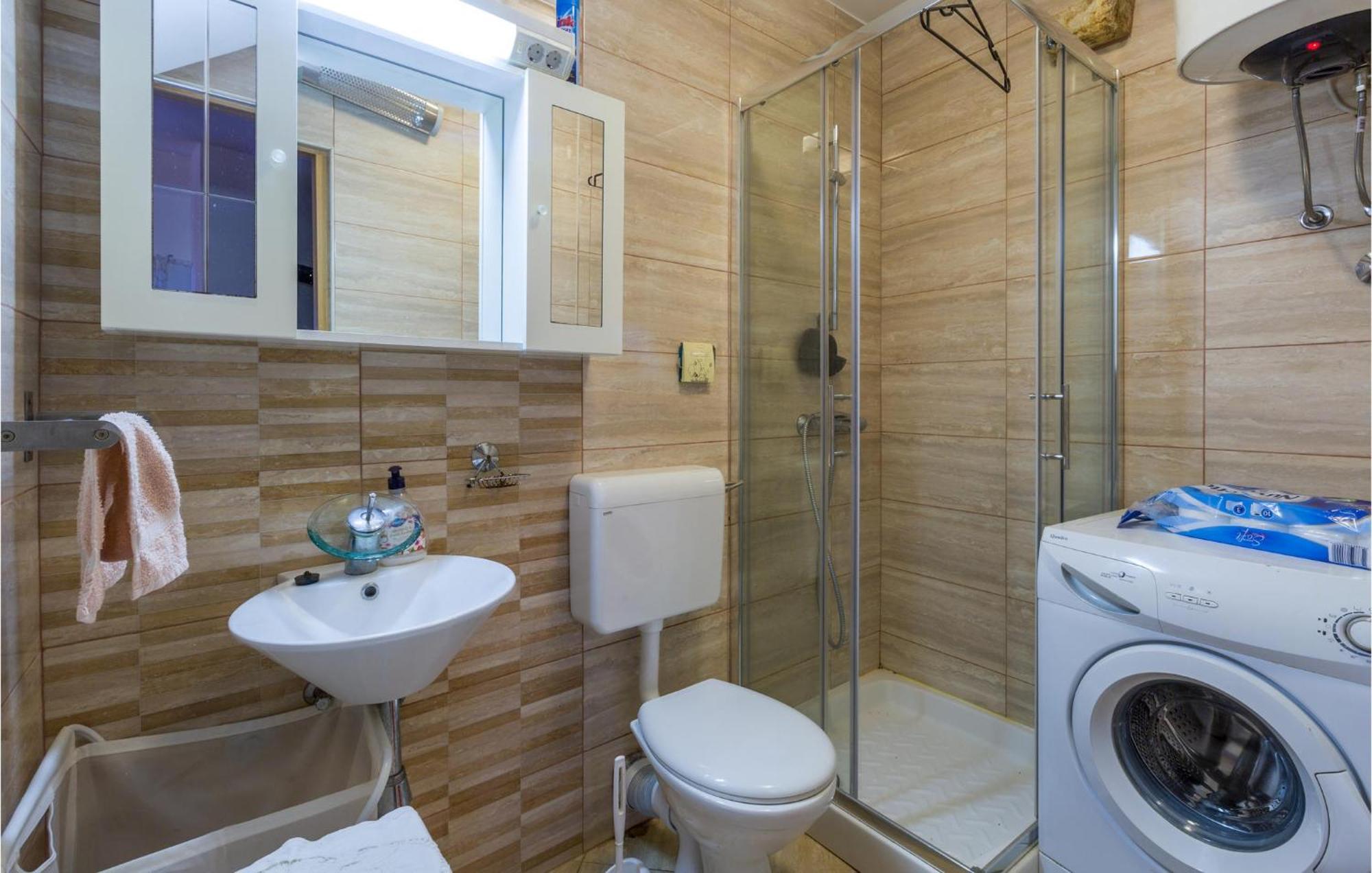 2 Bedroom Stunning Home In Бале Екстериор снимка
