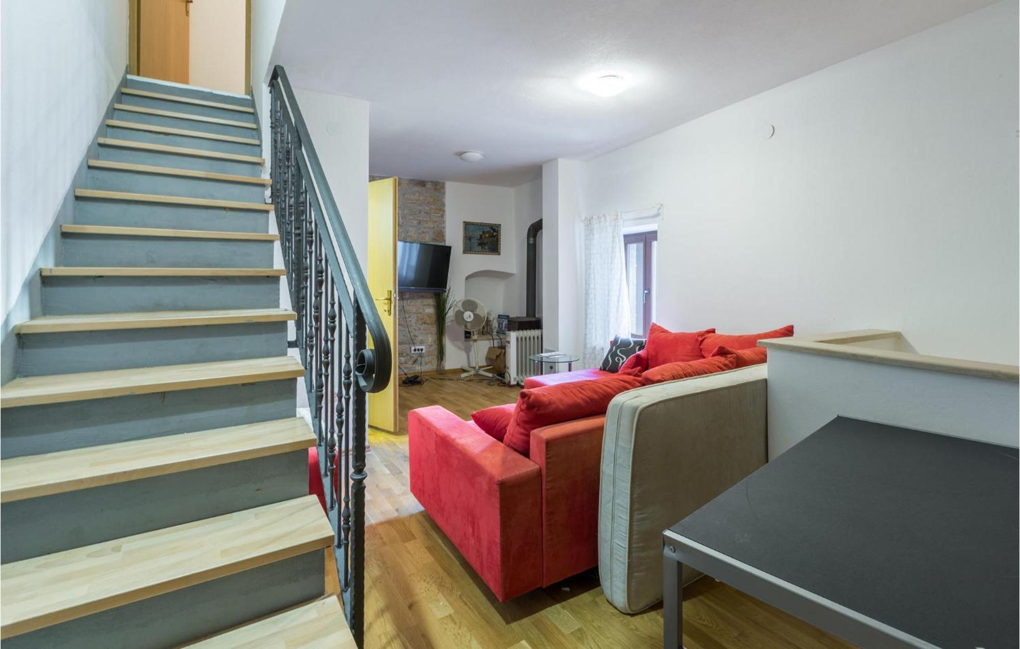 2 Bedroom Stunning Home In Бале Екстериор снимка